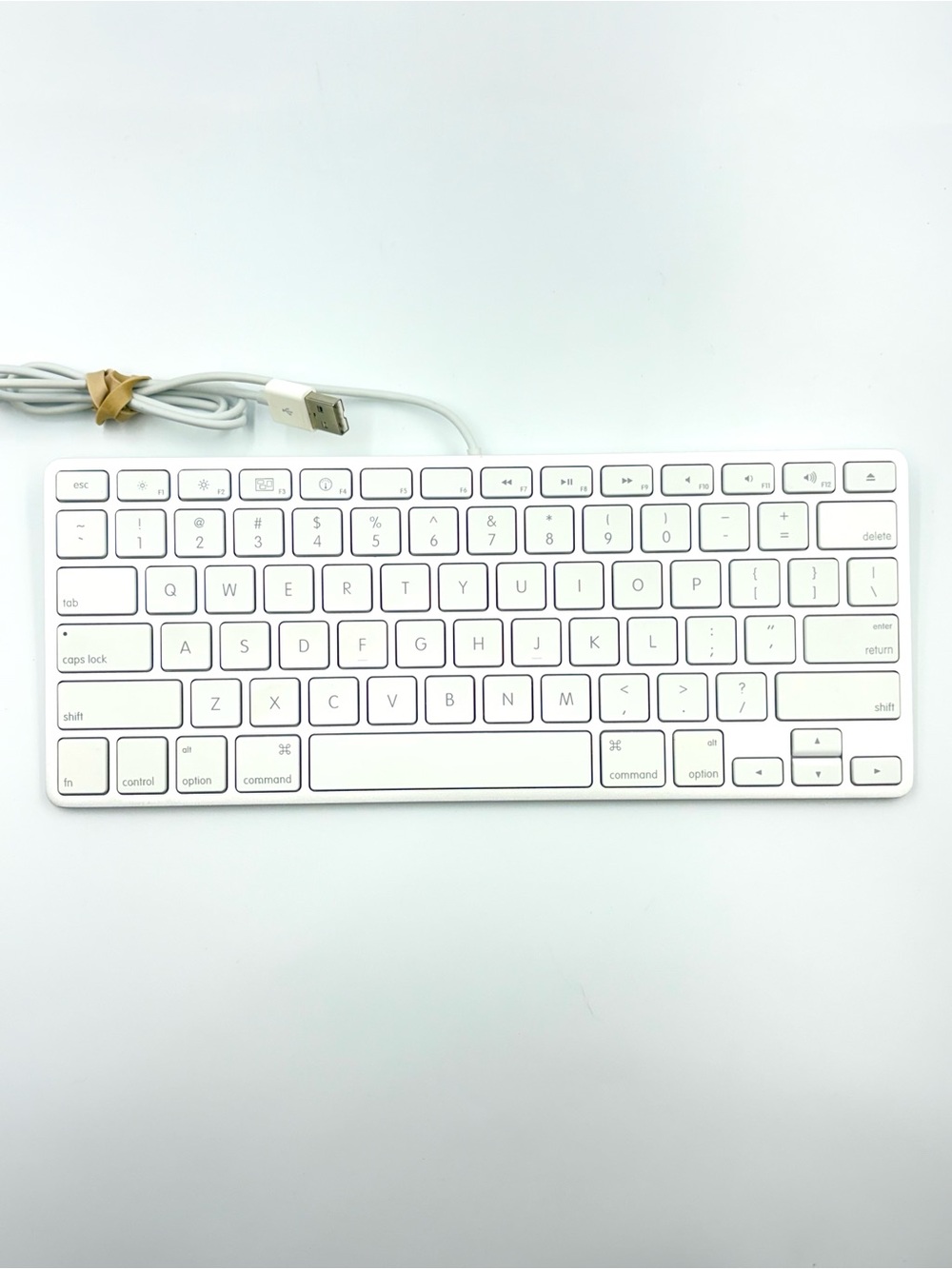 Apple A1242 USB Wired Keyboard iMac Mac Mini Pro MB869LL/A